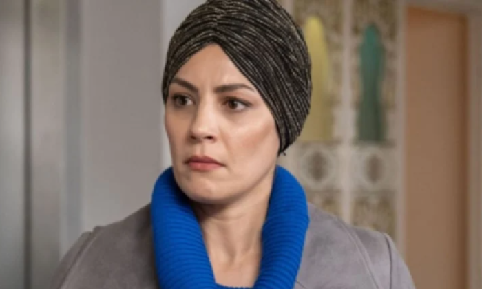 Genç sanatçı alkol alıp sızınca eski sevgilisinin tuzağına düştü