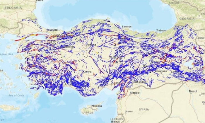 Haritada olmayan bir fay tespit edildi